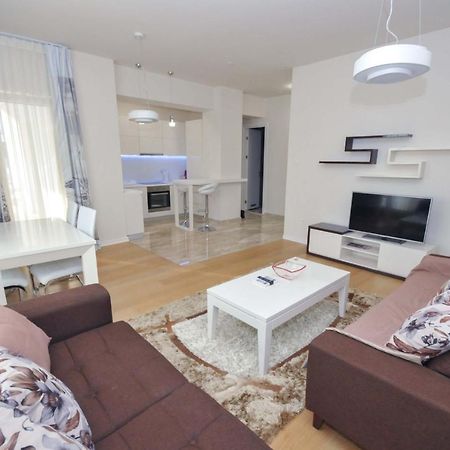 Luxury Montesun Apartments 부드바 외부 사진